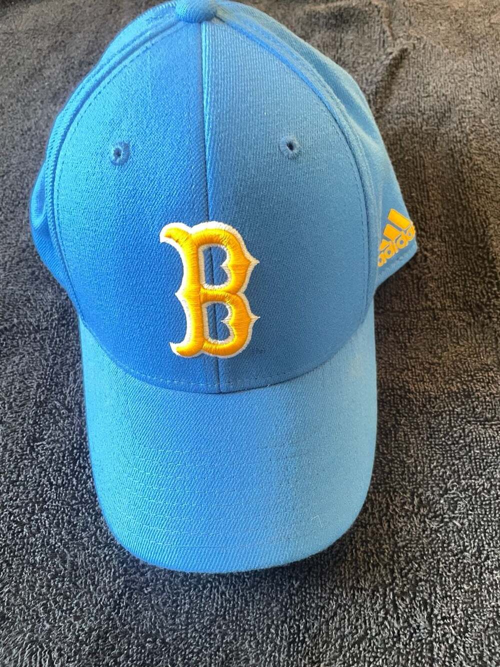 adidas UCLA Bruins NCAA Blue Fitted Stretch Fit Hat Size S/M